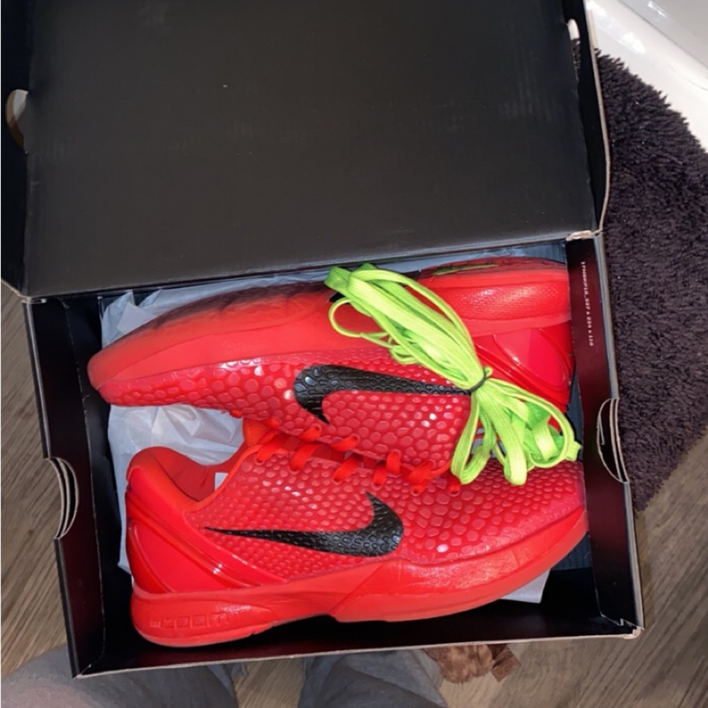 Kobe 6 “Reverse”
